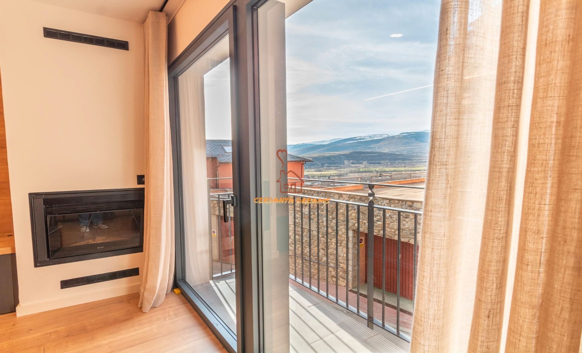 Bedroom of Flat for sale in Puigcerdà  with Heating, Parquet flooring and Storage room
