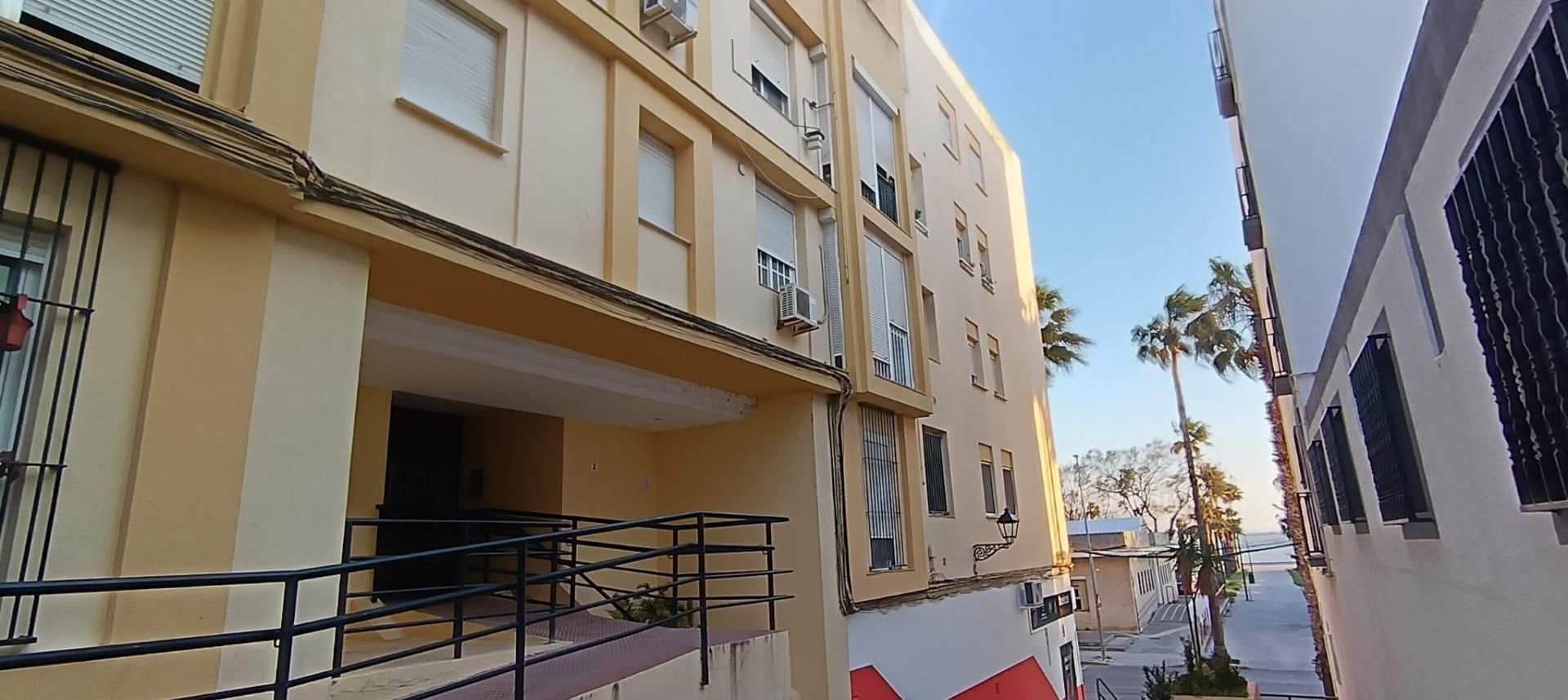 Vista exterior de Piso en venta en Puerto Real