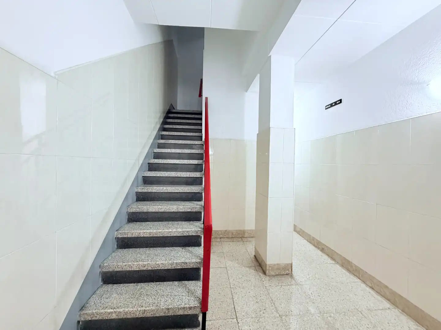 Wohnung zum Verkauf in L'Hospitalet de Llobregat mit Parkett, Terrasse und Möbliert