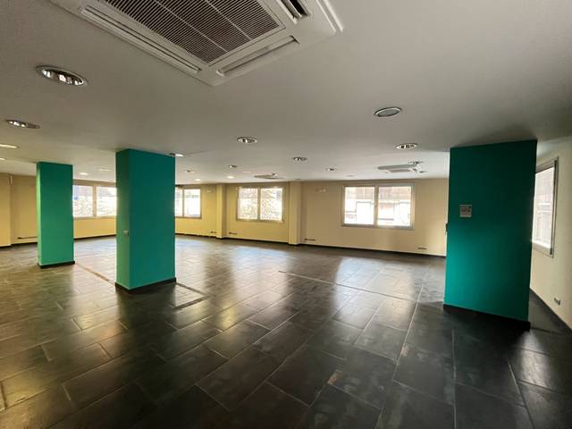 Oficina en Venta en N/A en El Poblenou