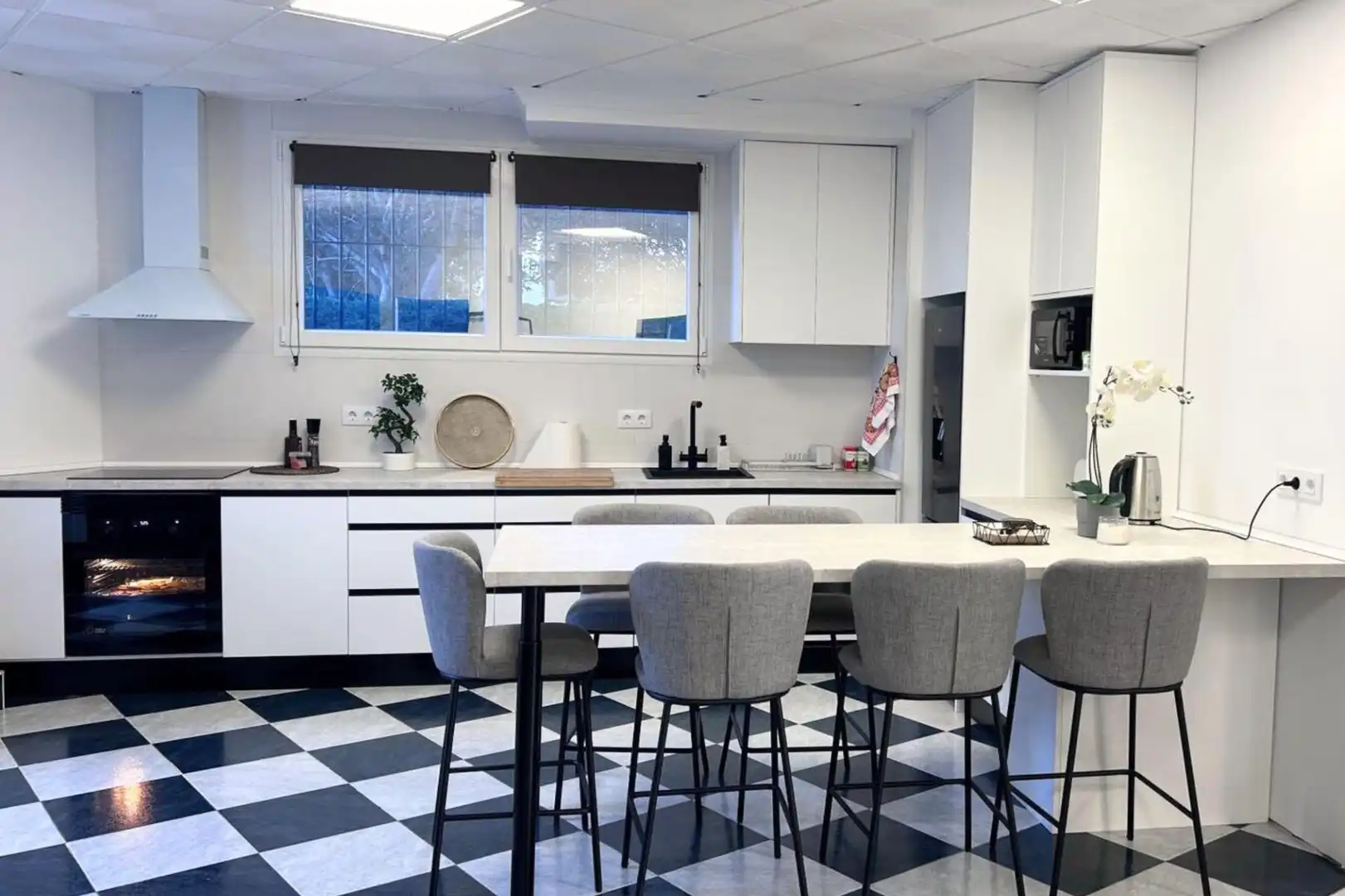 Küche von Wohnung zur Miete in Orihuela mit Klimaanlage, Heizung und Privatgarten