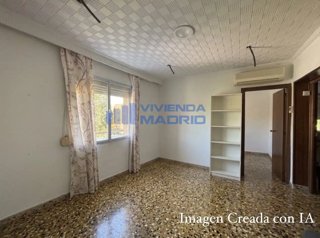 Vista exterior de Piso en venta en Madrid con Calefacción