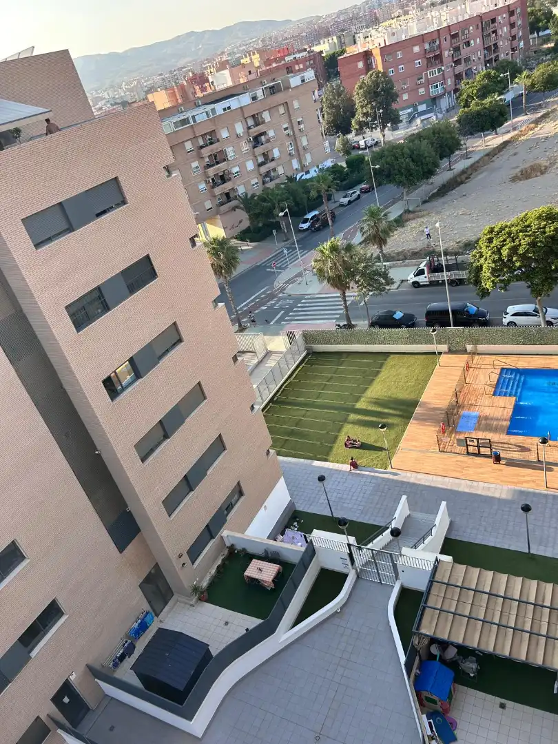 Terrassa de Pis de lloguer en Almería amb Aire condicionat, Calefacció i Terrassa