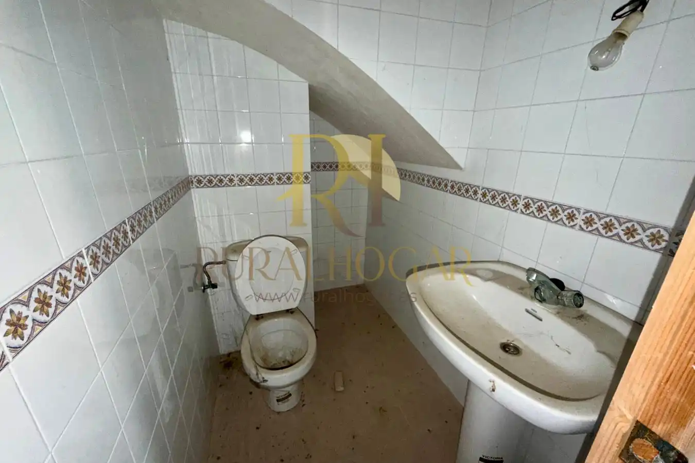 Bathroom of Houses for sale in Molina de Aragón  with Terrace, Balcony and Internet