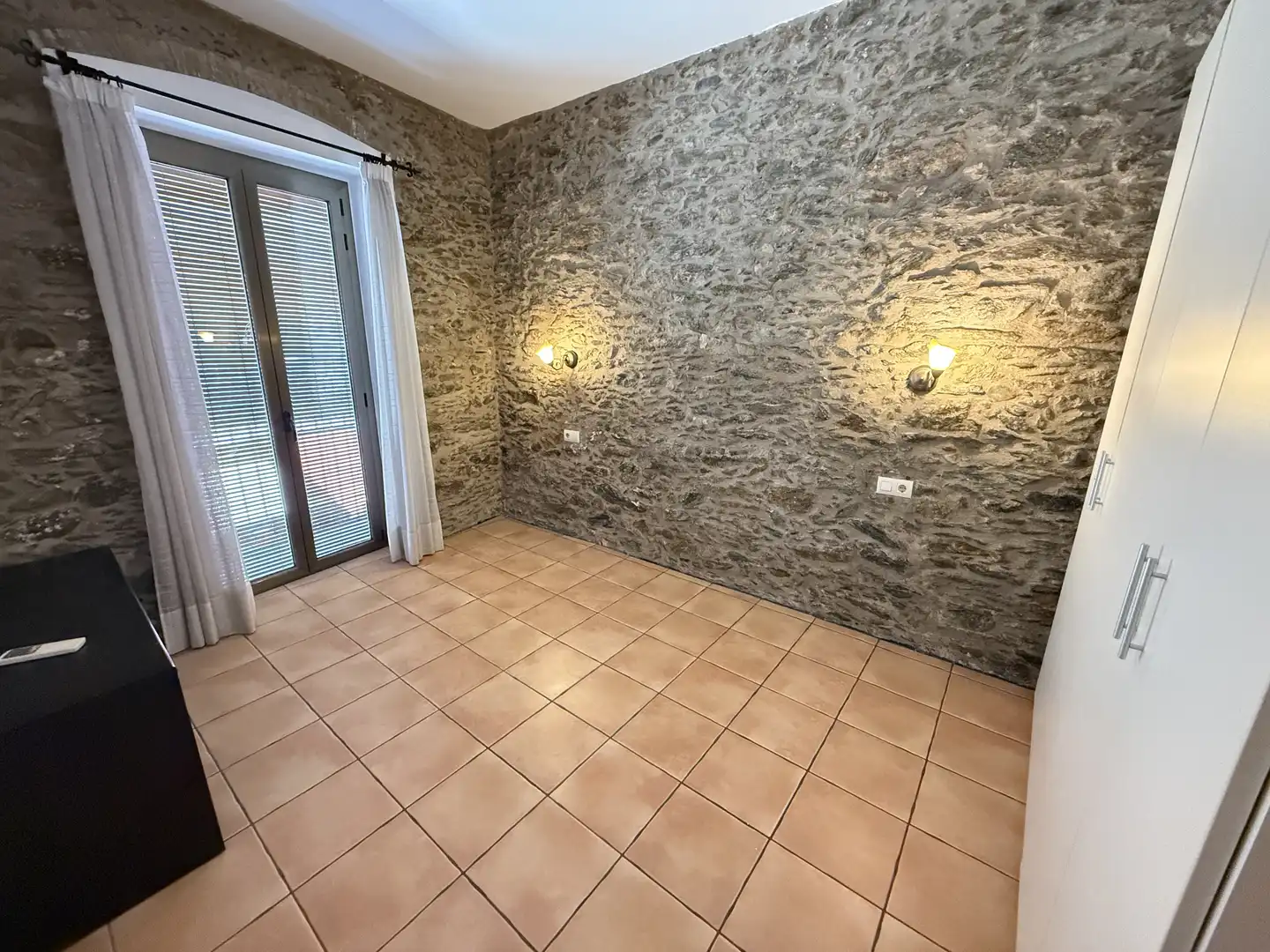 Wohnung zur Miete in Roses mit Klimaanlage, Möbliert und Ofen
