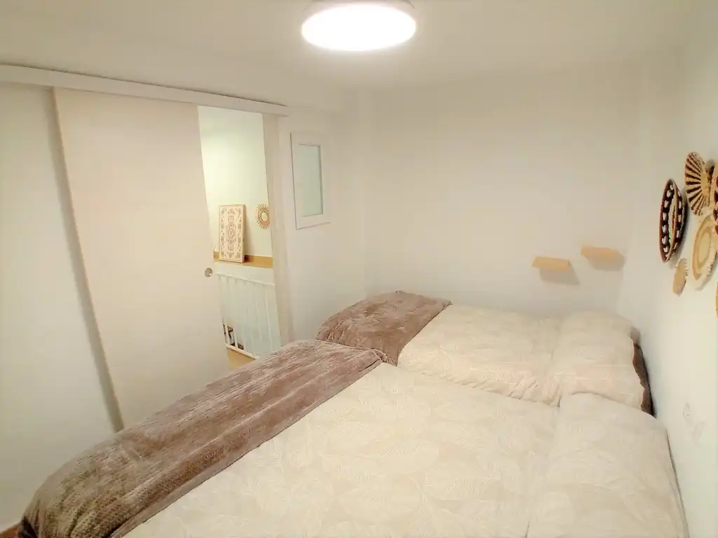 Bedroom of Houses for sale in Siete Aguas  with Oven and Balcony