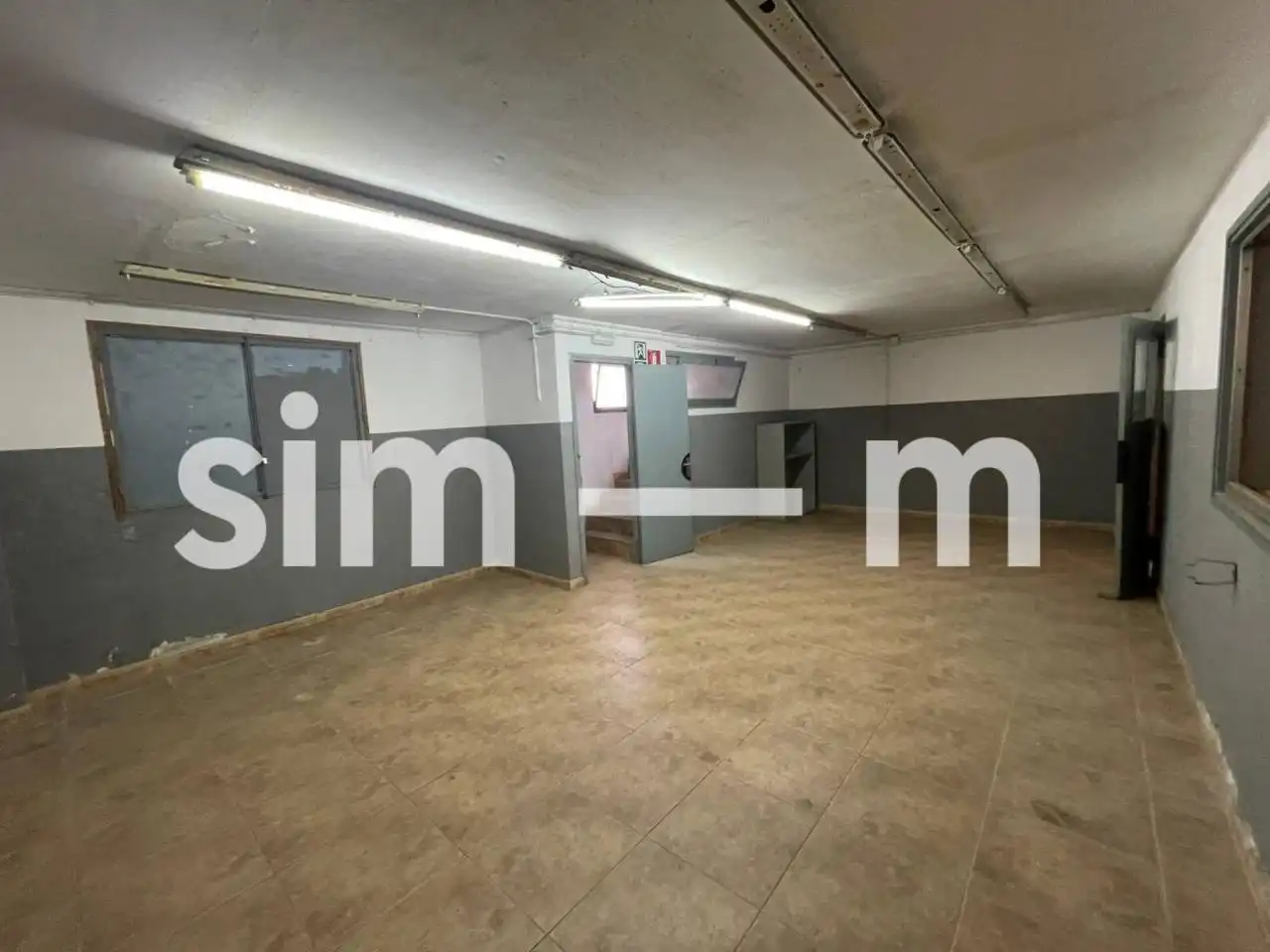 Industrial buildings for rent in Vic