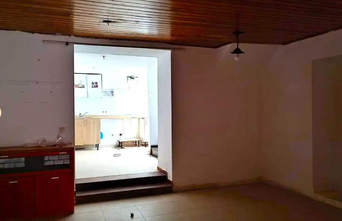 Casa adosada en venda en Cabanes (Girona) amb Balcó