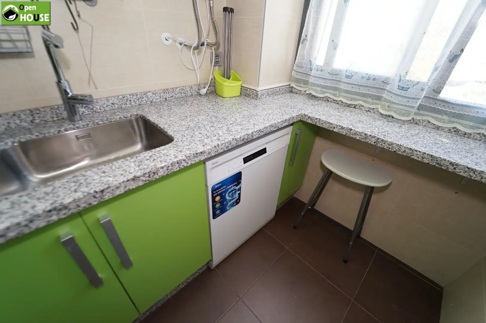 Kitchen of Flat for rent in Armilla  with Air Conditioner, Furnished and Oven