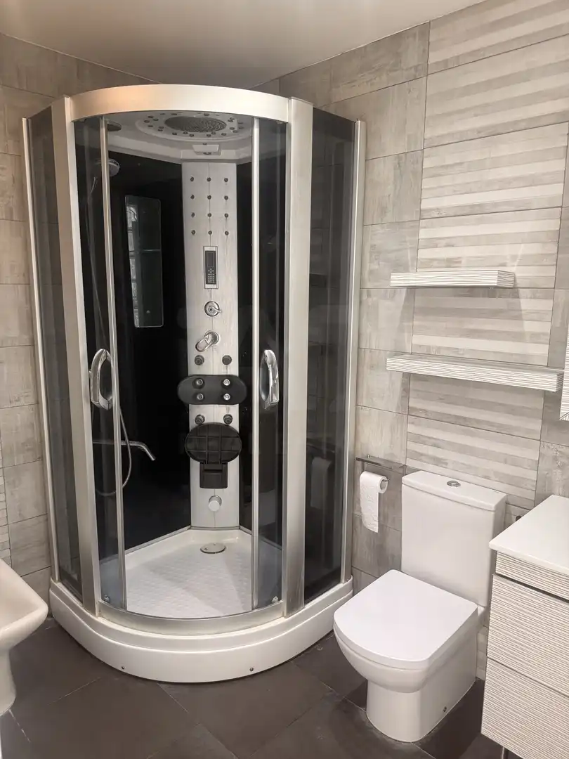 Bathroom of Flat for sale in Zaragoza  with Air Conditioner, Heating and Terrace