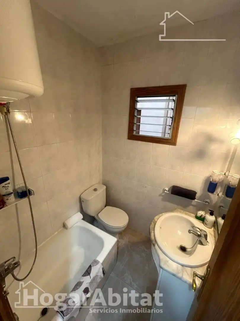 Bathroom of Flat for sale in Almazora / Almassora  with Storage room and Furnished