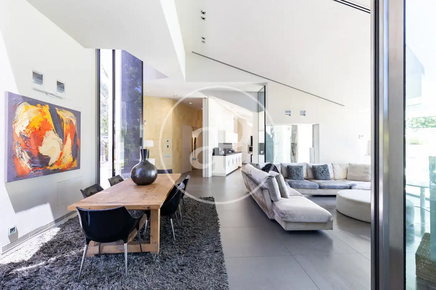 Sala d'estar de Casa o xalet en venda en Sant Cugat del Vallès amb Aire condicionat, Calefacció i Jardí privat