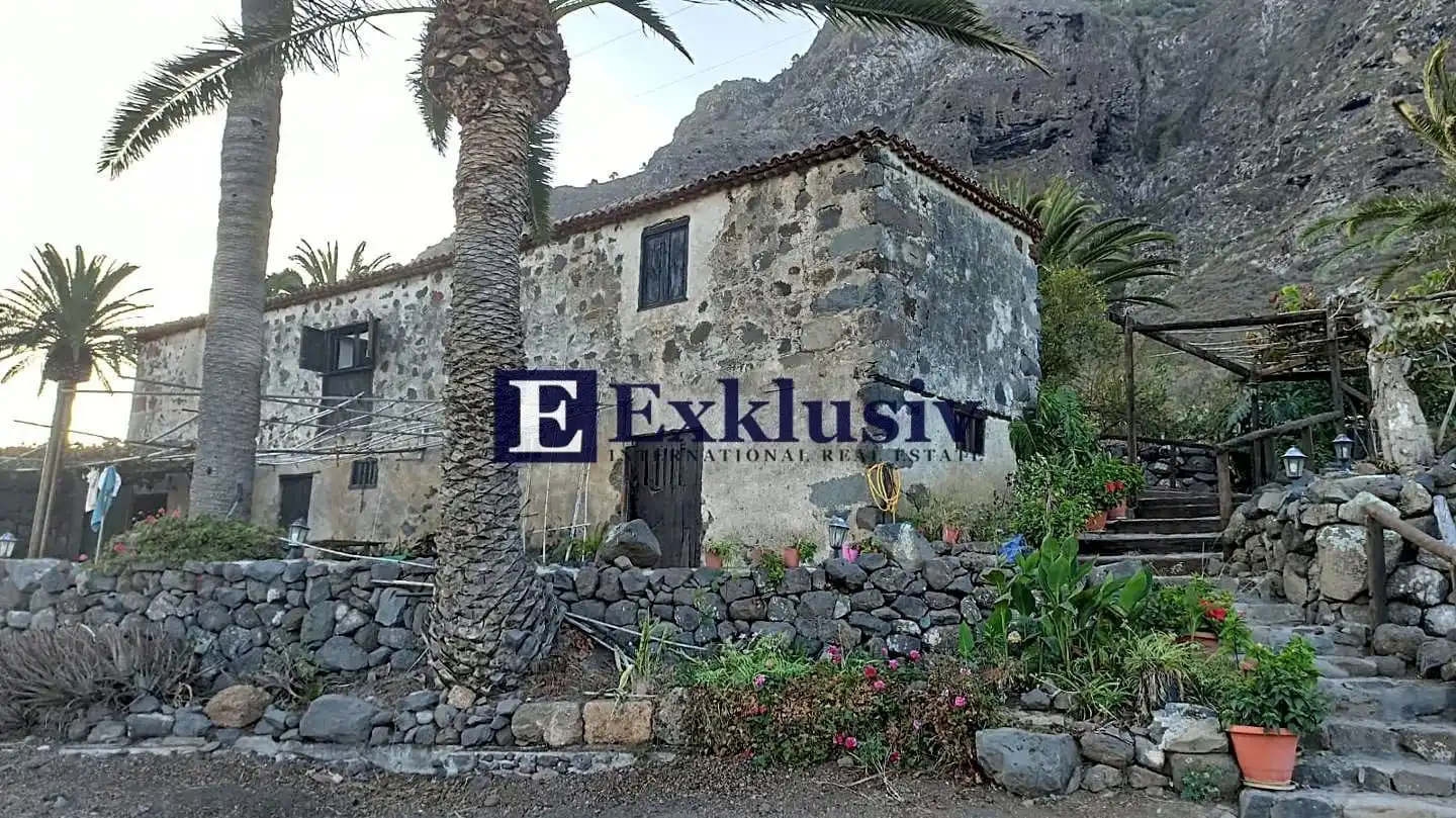 Country homes for sale in Buenavista del Norte