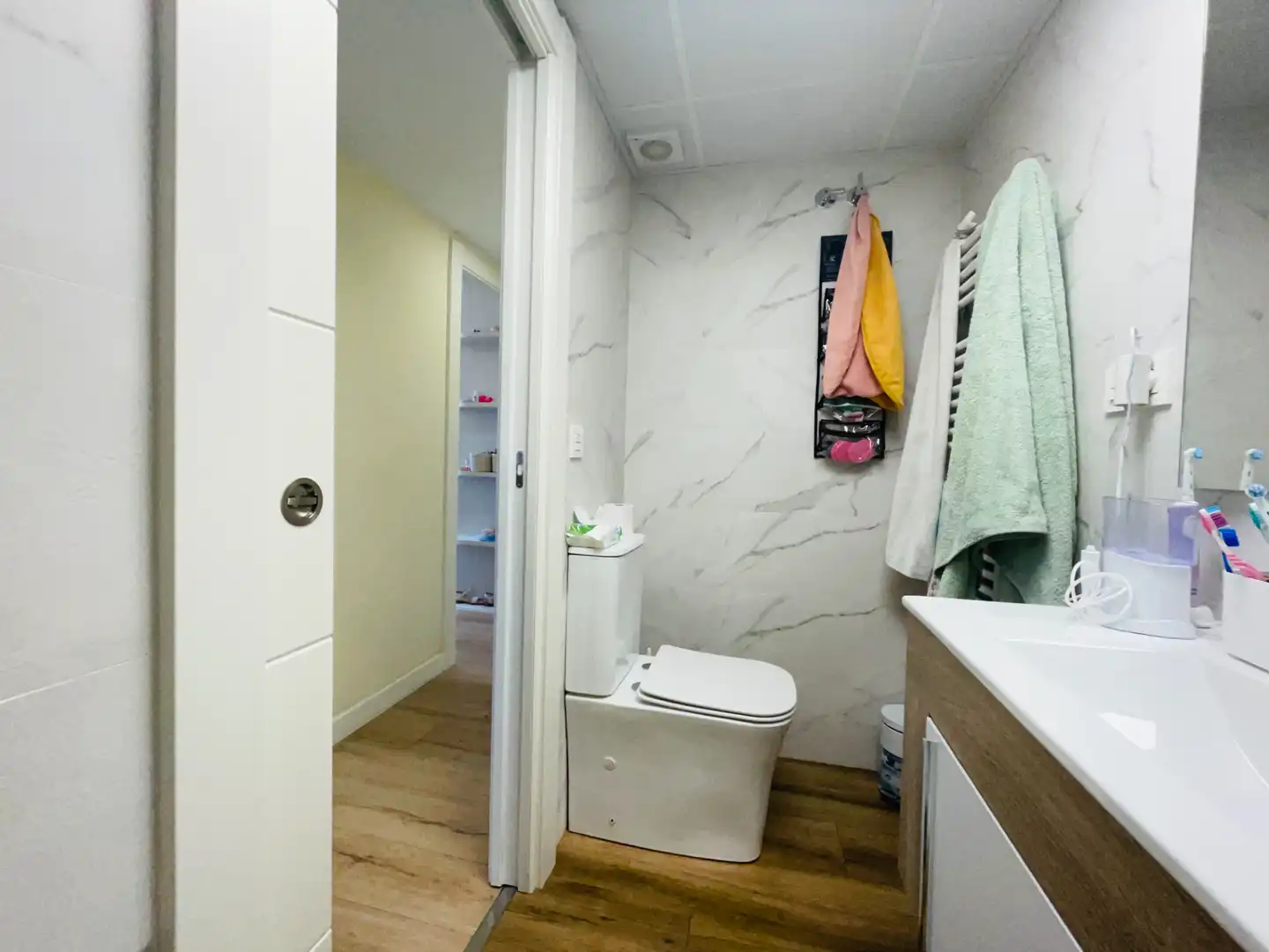 Bathroom of Flat for sale in Cadrete  with Air Conditioner, Heating and Private garden