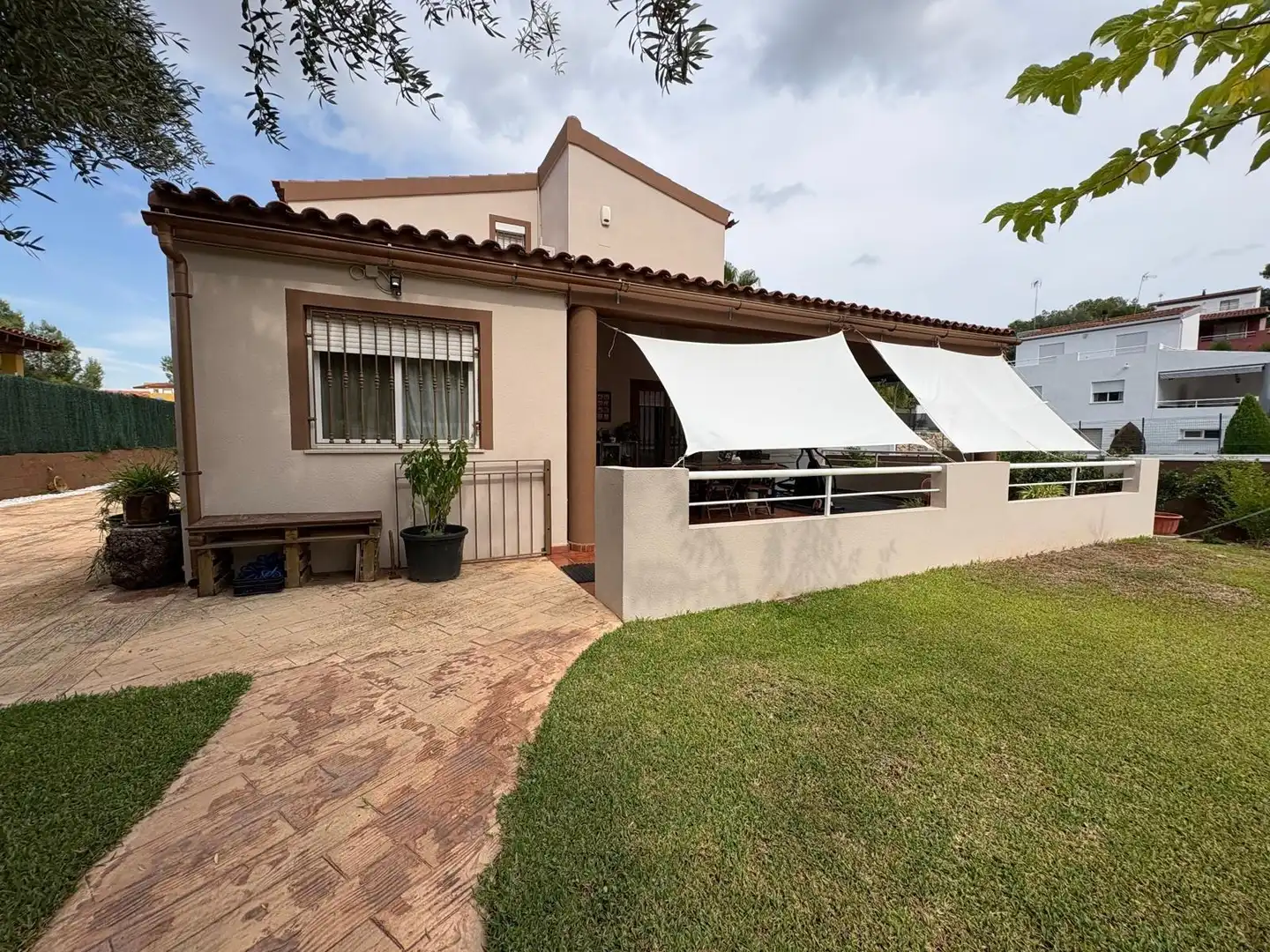Villa con terrazza in vendita a Vilamarxant