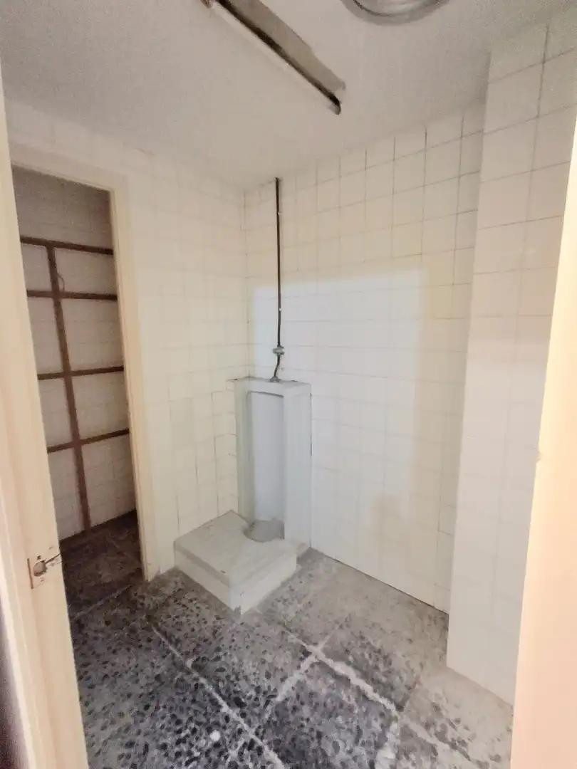 Local en venta en Carrer de Marcelino Menéndez Pelayo, 6, Centre