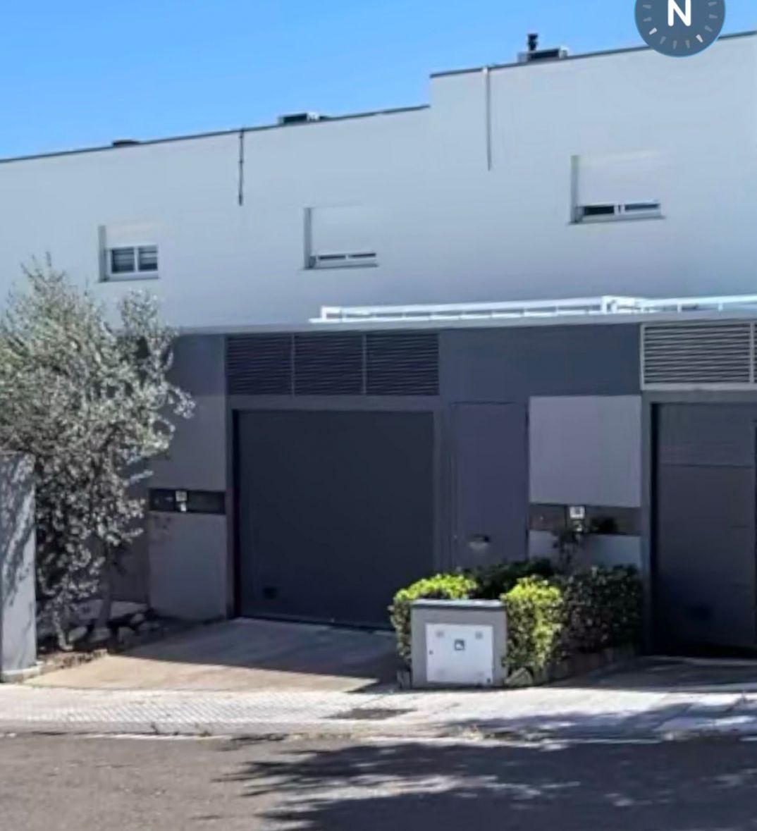Vista exterior de Casa o xalet en venda en Badajoz Capital amb Traster, Moblat i Balcó