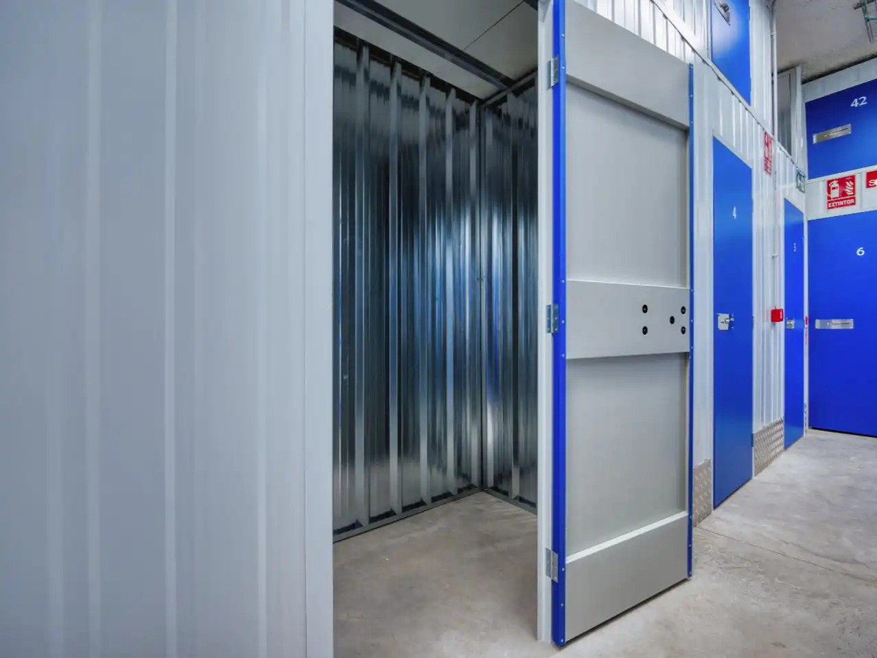 Storage room for rent in Sevilla  with Alarm