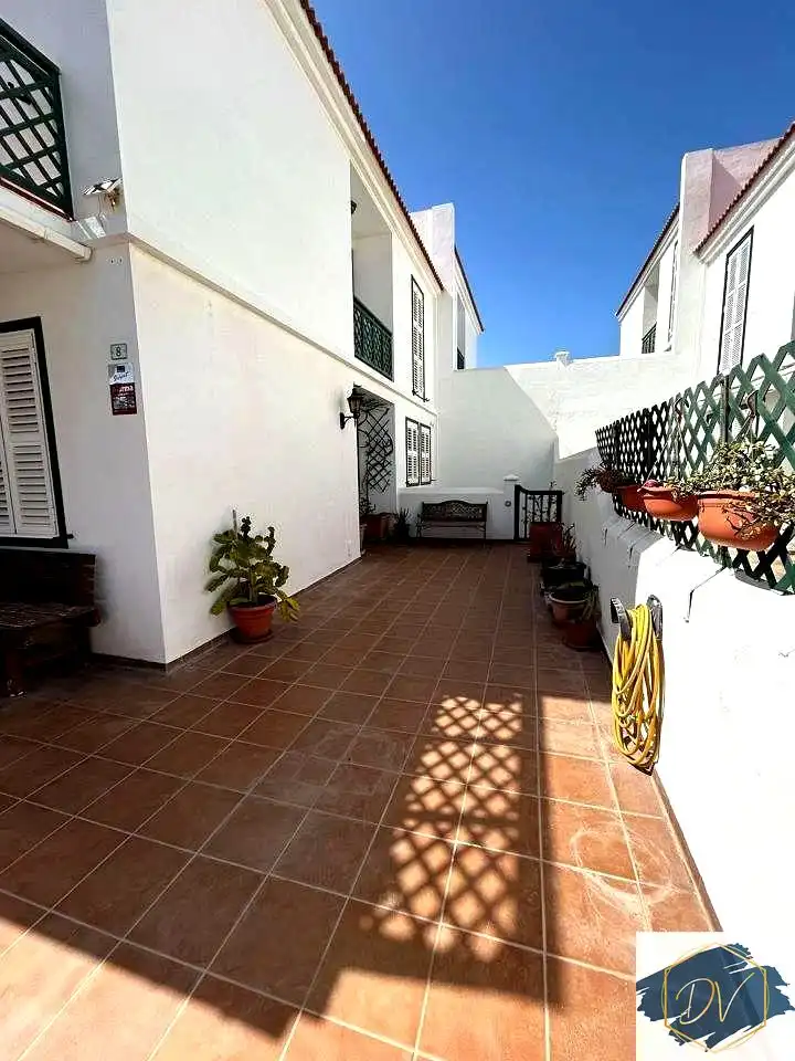 House with terrace for sale in De Ocira, imagen 2