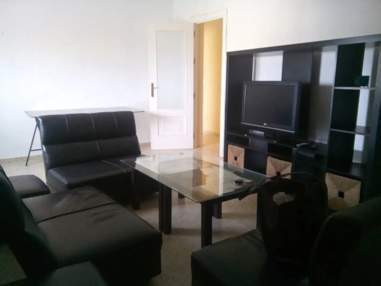 Sala d'estar de Pis en venda en Morón de la Frontera amb Balcó