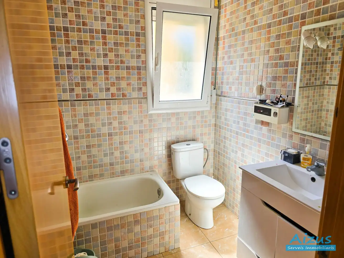 Bathroom of Houses for sale in Santa Susanna  with Air Conditioner, Terrace and Oven