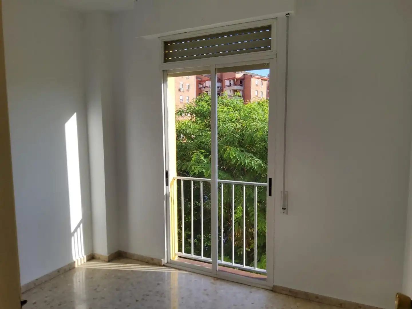 Wohnung zur Miete in Urbadiez - Entrepuentes