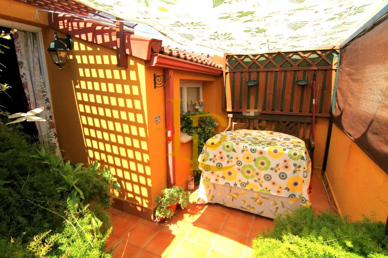 Jardí de Dúplex en venda en Rubí amb Calefacció, Terrassa i Forn