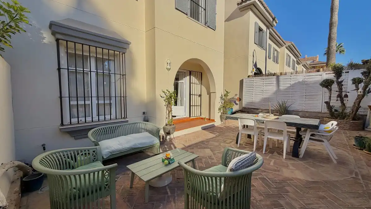 Reihenhaus zum Verkauf in Nueva Andalucía, imagen 11