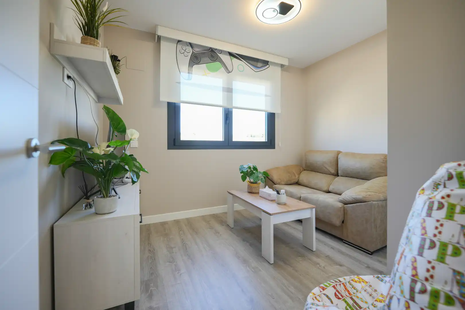 Wohnzimmer von Dachboden zum Verkauf in Valladolid mit Klimaanlage, Heizung und Privatgarten