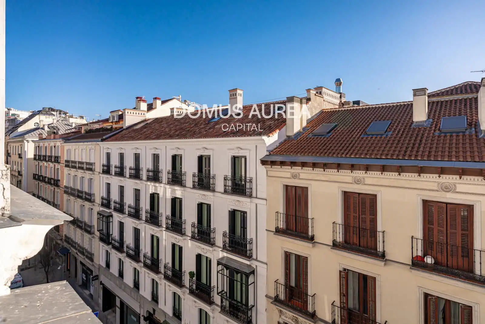 Exterior view of Attic for rent in Madrid  with Air Conditioner, Heating and Terrace