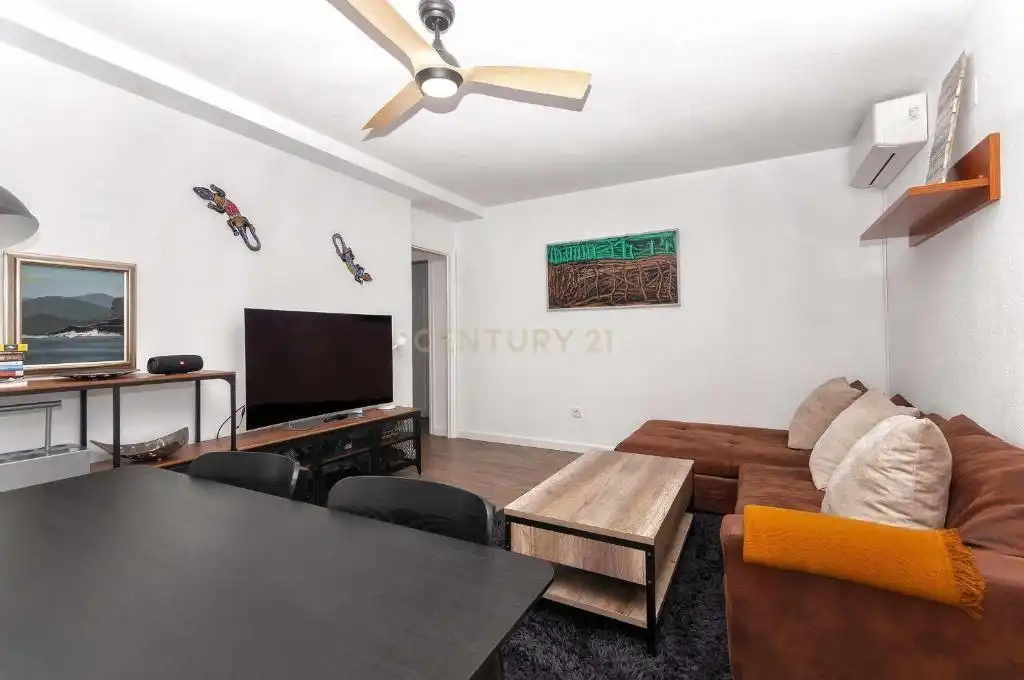 Sala d'estar de Apartament de lloguer en Calpe / Calp amb Aire condicionat, Forn i Rentadora