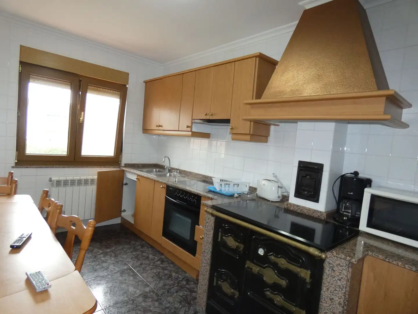 Casa con jardín en venta en Valdés - Luarca, imagen 2