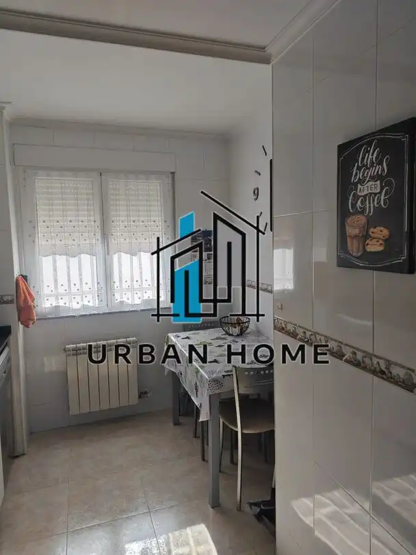 Cocina de Dúplex en venta en San Andrés del Rabanedo con Calefacción, Trastero y Balcón