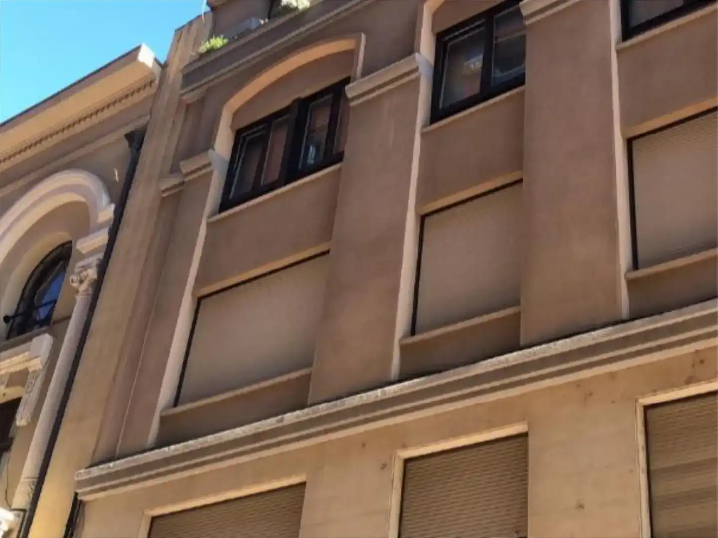 Außenansicht von Maisonette zum Verkauf in  Logroño mit Parkett und Abstellraum