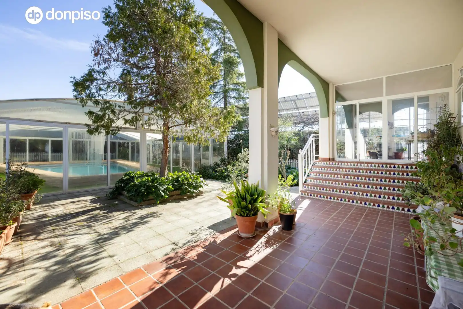 Vista exterior de Casa o chalet en venta en Atarfe con Calefacción, Jardín privado y Terraza