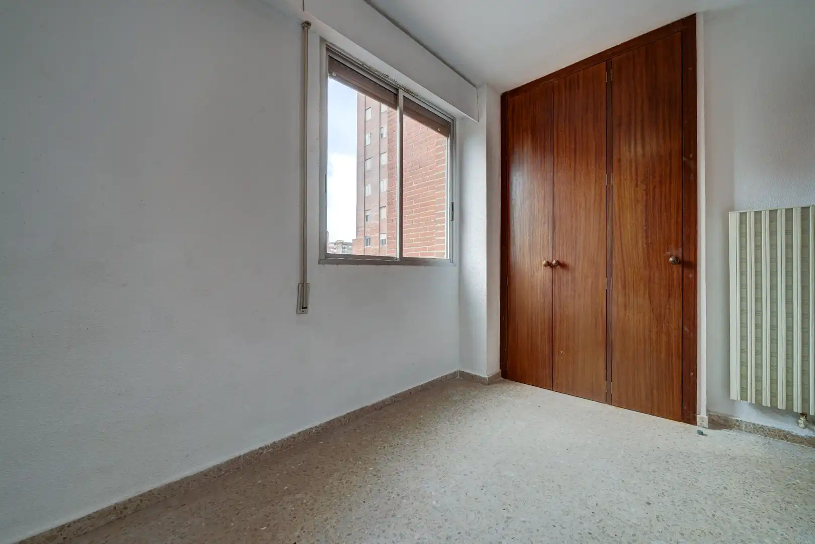 Dormitori de Pis en venda en Paterna amb Aire condicionat, Terrassa i Forn