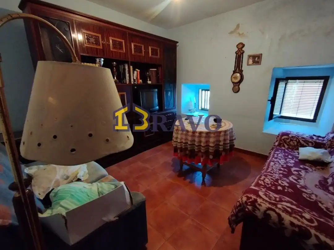 Casa adosada en venta en Junta de Traslaloma con Calefacción, Jardín privado y Amueblado