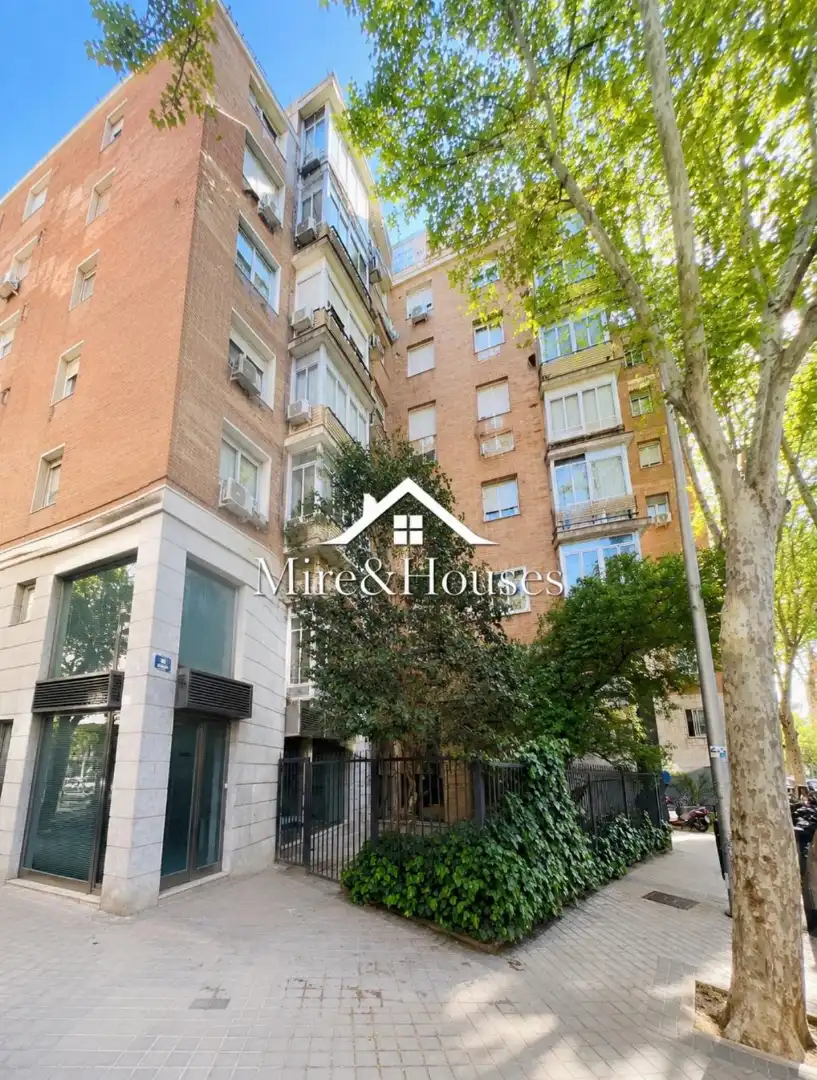 Dúplex amb ascensor en venda a Calle de Andrés Mellado, imagen 58