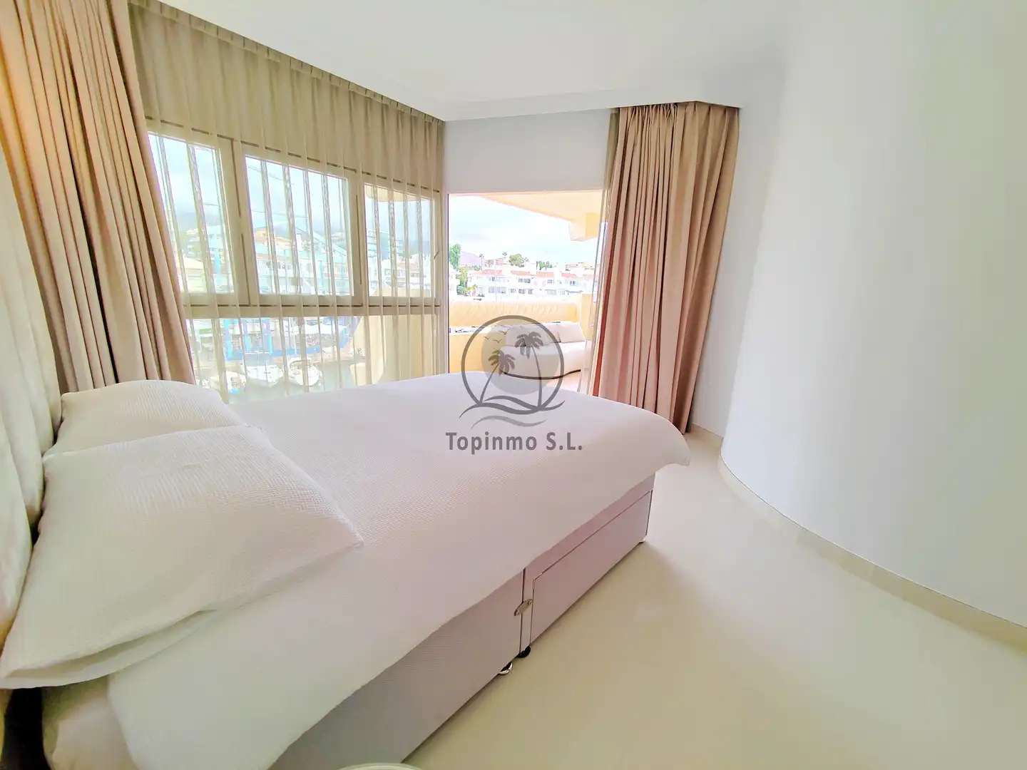 Bedroom of Duplexes for sale in Benalmádena  with Air Conditioner, Heating and Terrace