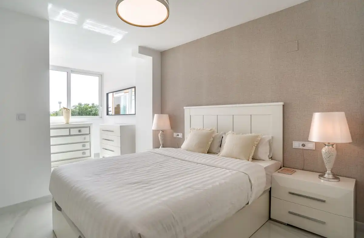 Piso con ascensor en venta en Elviria - Cabopino, imagen 9