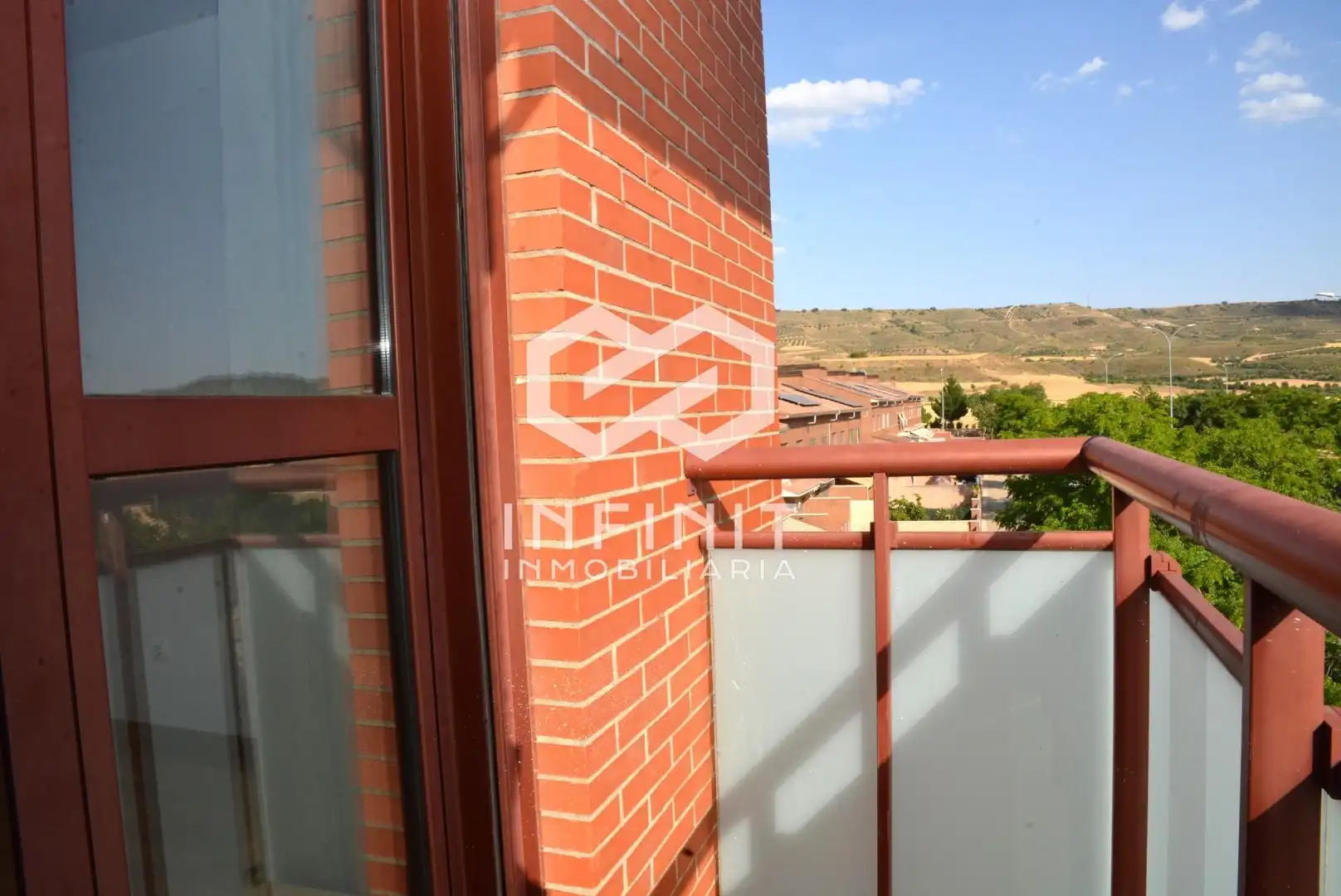 Terraza de Piso en venta en Guadalajara con Calefacción, Terraza y Trastero