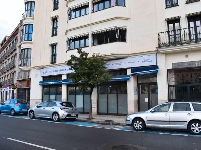 Oficina en Alquiler en Avenida de la Rosaleda, 11 en La Goleta - San Felipe Neri