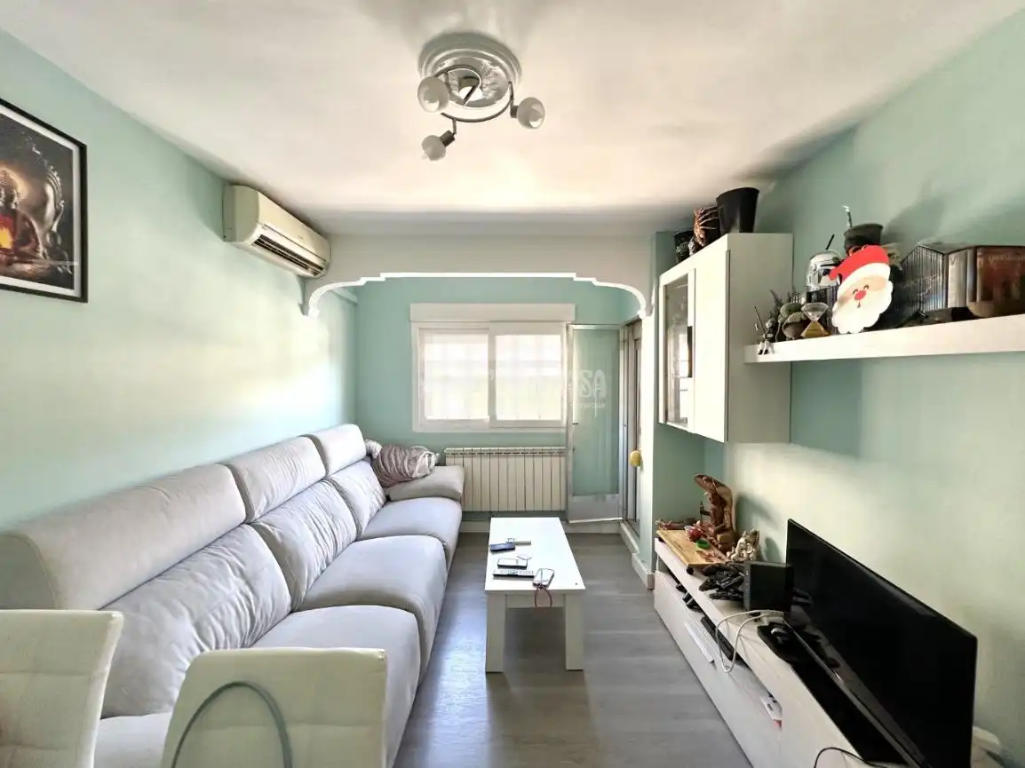 Living room of Flat for sale in Móstoles  with Air Conditioner, Heating and Terrace