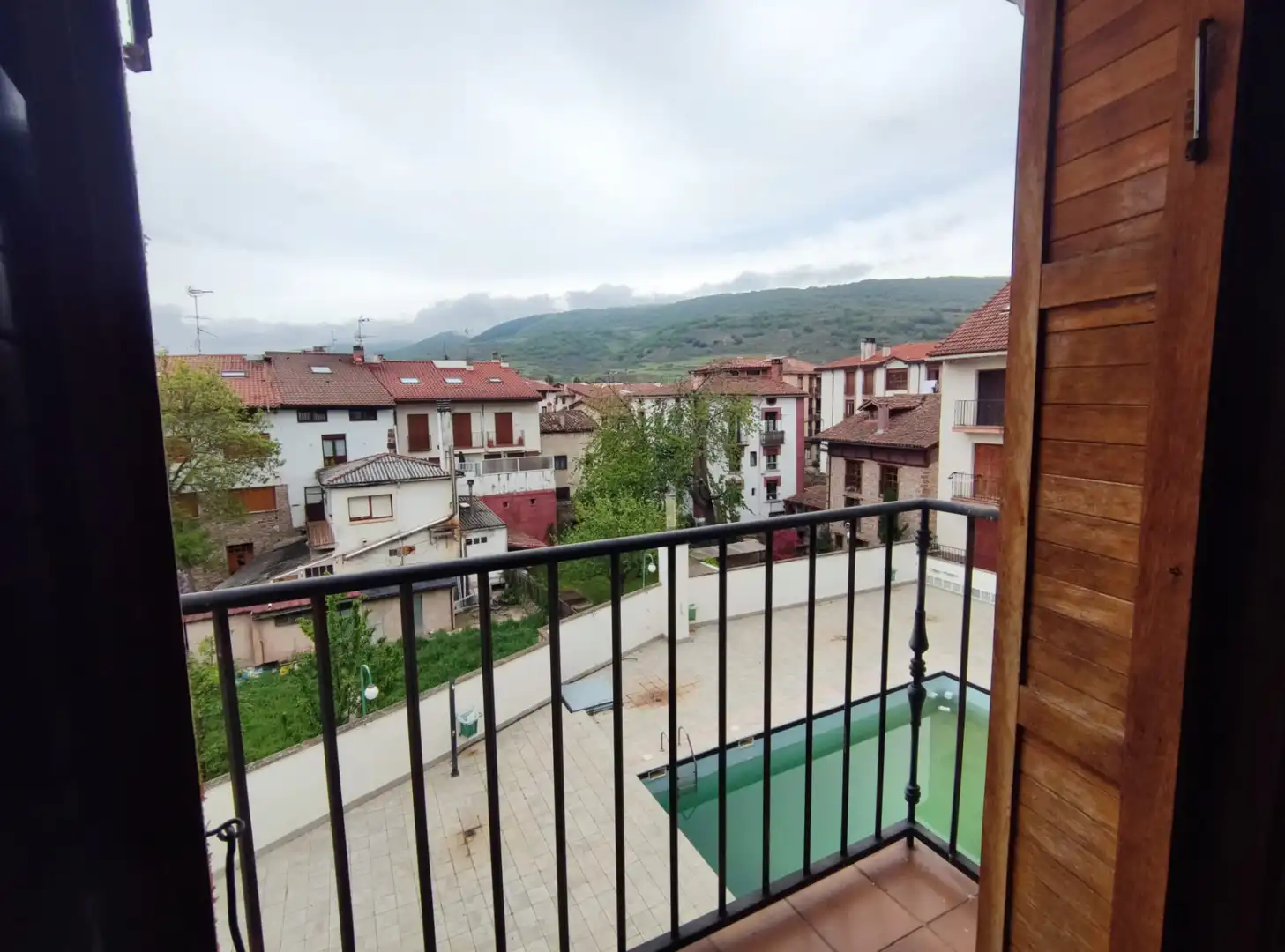 Terraza de Apartamento en venta en Ezcaray con Calefacción, Terraza y Trastero