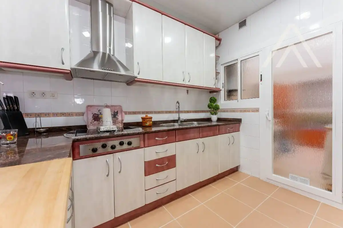 Cuina de Pis en venda en Viladecans amb Aire condicionat, Calefacció i Balcó