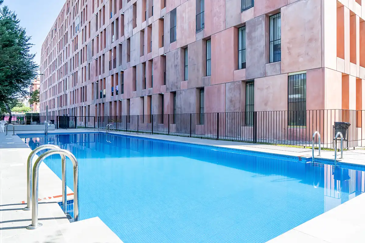 Swimming pool of Flat for sale in Madrid  with Community pool