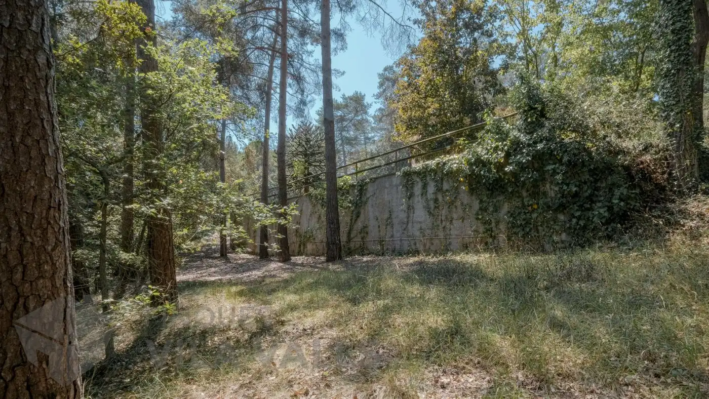 Haus oder Chalet zum Verkauf in Sant Quirze Safaja mit Privatgarten und Balkon