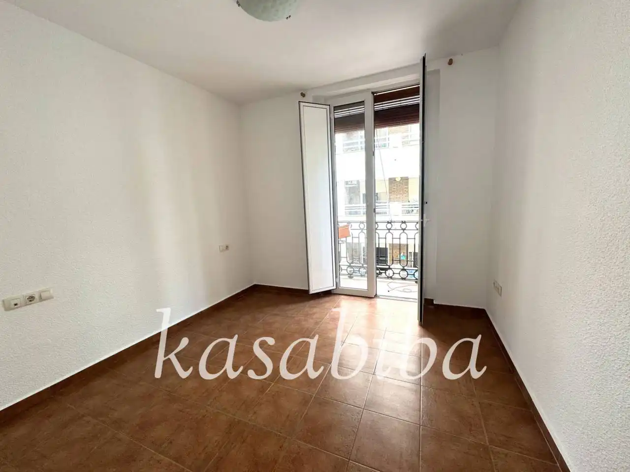 Habitación de Piso en venta en Valencia con Balcón