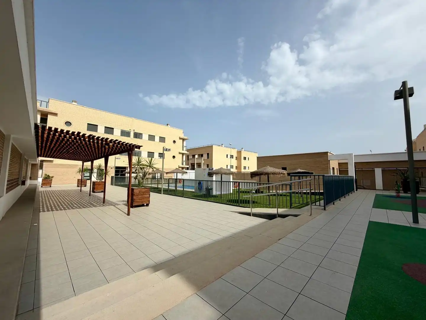 Terrasse von Wohnung zum Verkauf in Vícar mit Klimaanlage, Terrasse und Möbliert