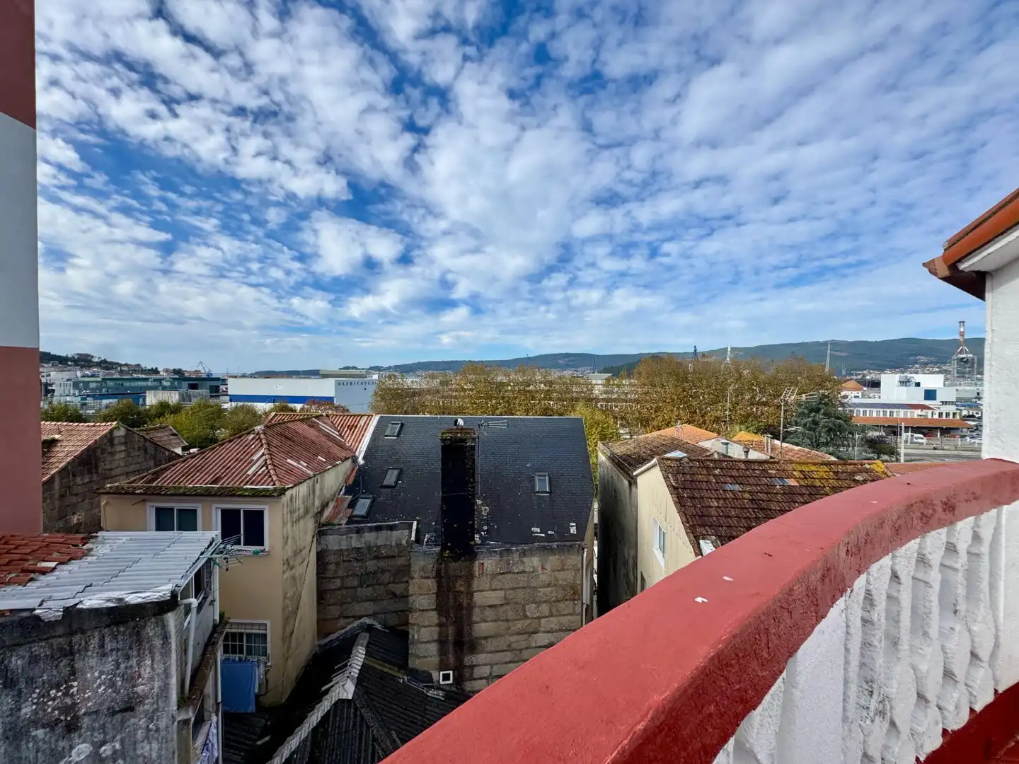 Exterior view of Houses for sale in Pontevedra Capital   with Heating, Terrace and Storage room
